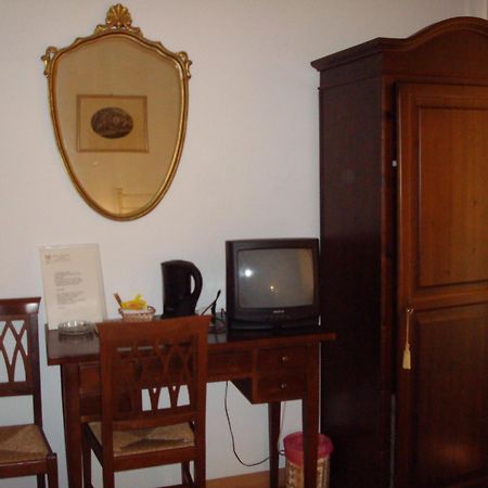 Albergo La Sfinge Κιούζι Εξωτερικό φωτογραφία