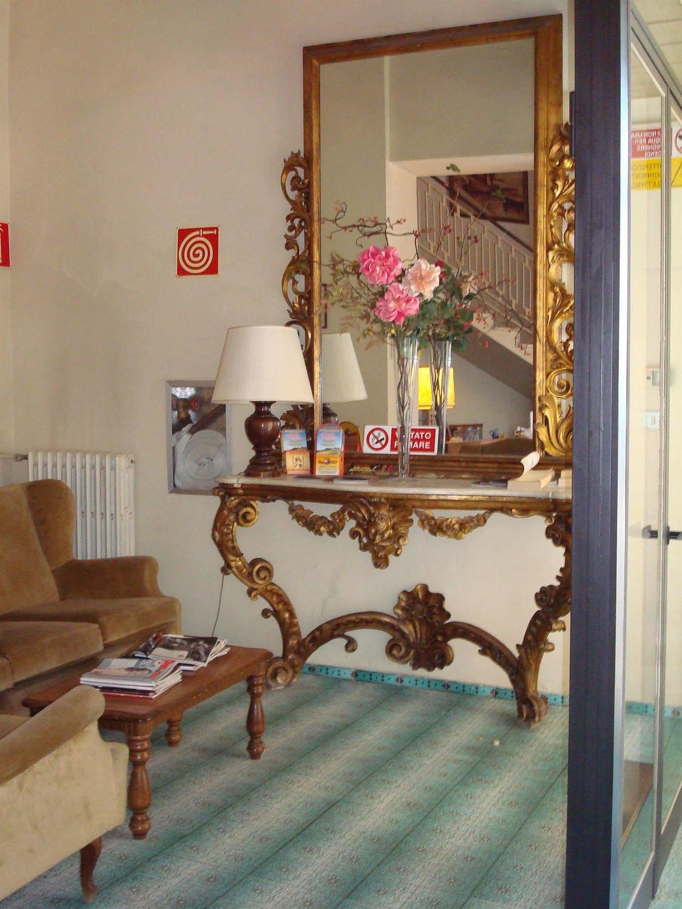 Albergo La Sfinge Κιούζι Εξωτερικό φωτογραφία
